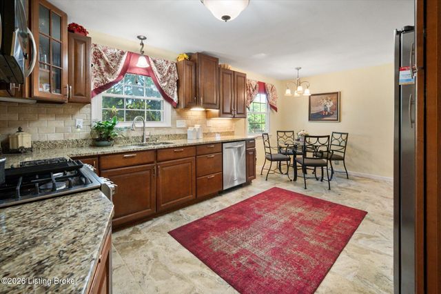 613 Dorsey Way, Louisville, KY 40223