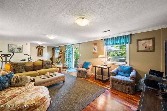 613 Dorsey Way, Louisville, KY 40223