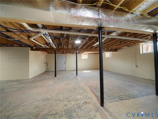 2908 Courthouse Rd, Hopewell, VA 23860