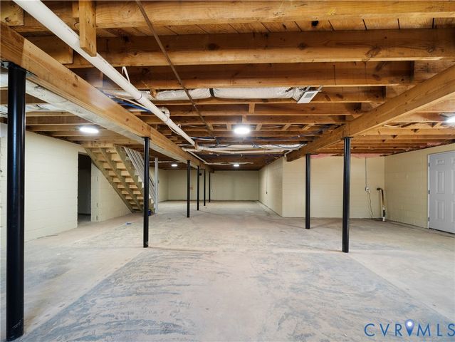 2908 Courthouse Rd, Hopewell, VA 23860