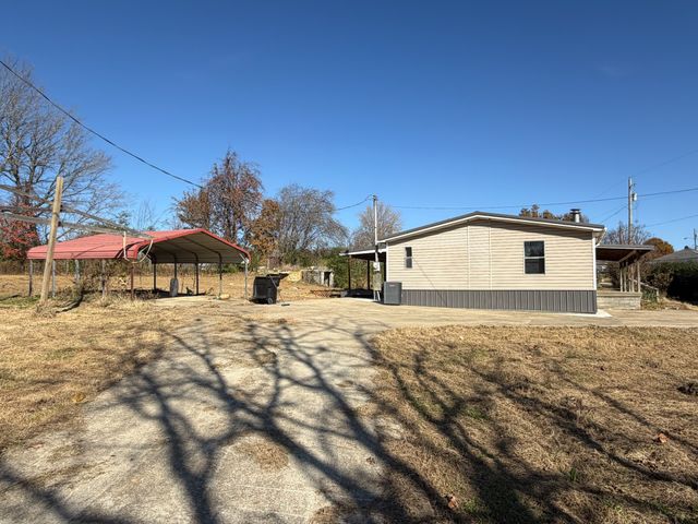 167 Dripping Springs St, Crofton, KY 42217