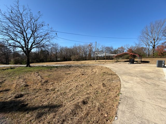 167 Dripping Springs St, Crofton, KY 42217