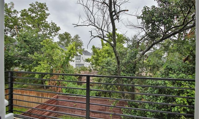 309 E 43rd Street A, Houston, TX 77022