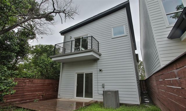 309 E 43rd Street A, Houston, TX 77022