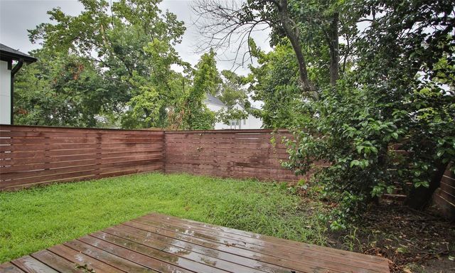 309 E 43rd Street A, Houston, TX 77022