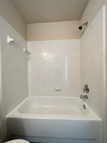 2839 Oakland Brook Street, Houston, TX 77038
