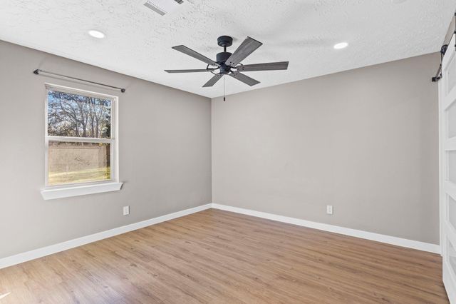 44271 Hwy 105, Batson, TX 77519
