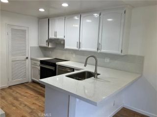 2366 Adirondack Row 6, San Diego, CA 92139