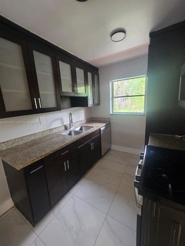 4121 Stirling Road 207, Dania Beach, FL 33314