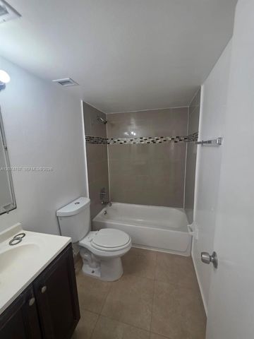 4121 Stirling Road 207, Dania Beach, FL 33314