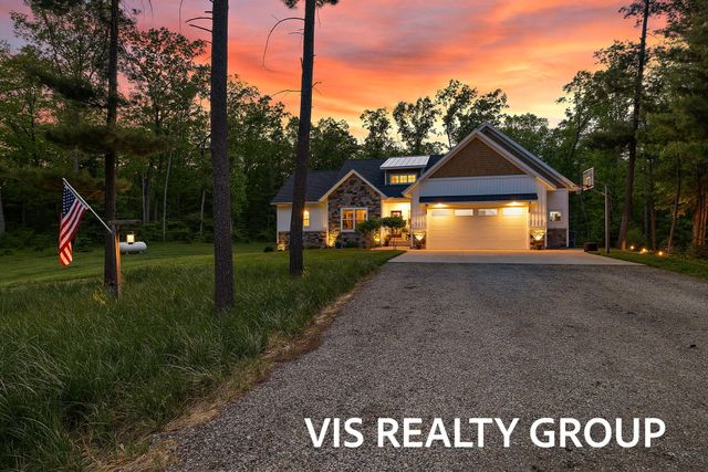 14171 Johnson Street, Grand Haven, MI 49417