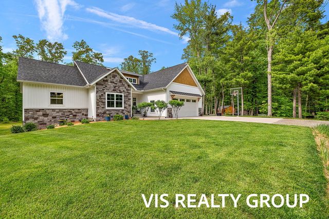 14171 Johnson Street, Grand Haven, MI 49417