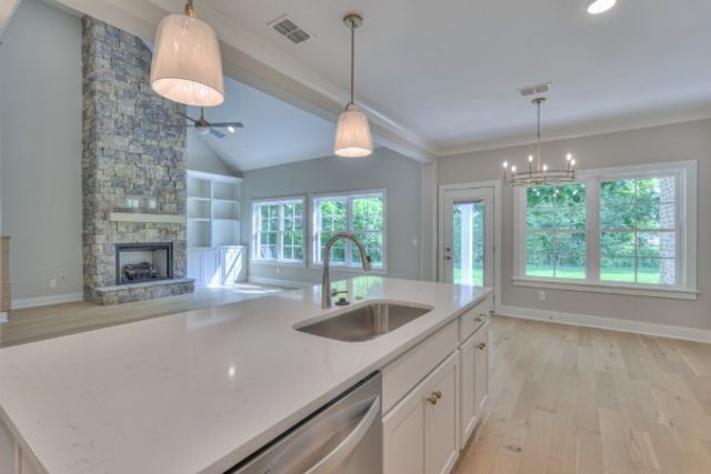 4333 Attleboro Dr, Murfreesboro, TN 37128