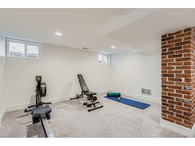 2218 Cherry St, Denver, CO 80207