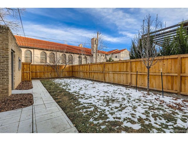 2218 Cherry St, Denver, CO 80207