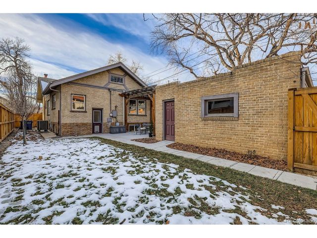 2218 Cherry St, Denver, CO 80207