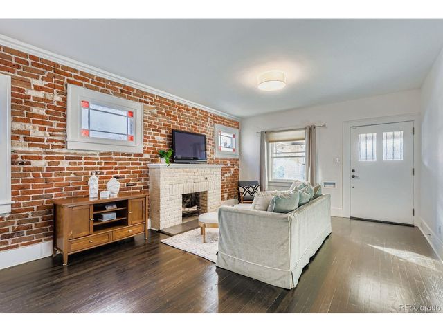 2218 Cherry St, Denver, CO 80207