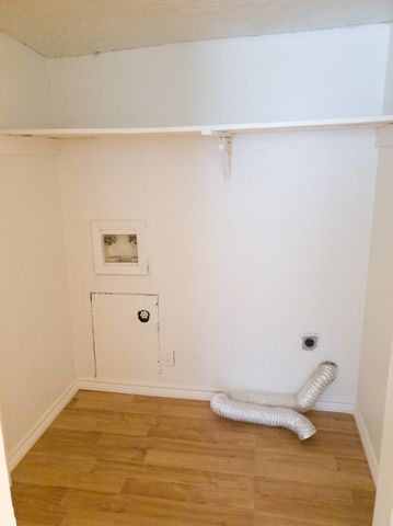 8560 Park Lane 130, Dallas, TX 75231