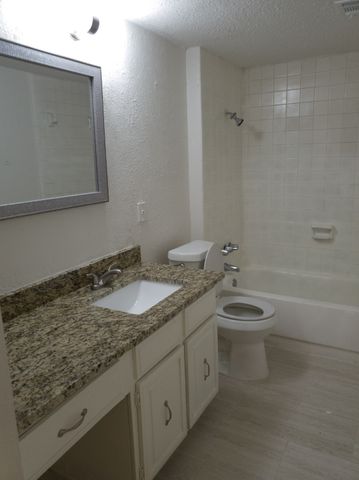 8560 Park Lane 130, Dallas, TX 75231