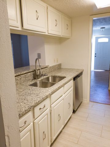 8560 Park Lane 130, Dallas, TX 75231