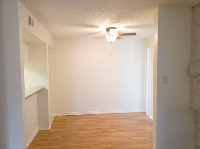 8560 Park Lane 130, Dallas, TX 75231