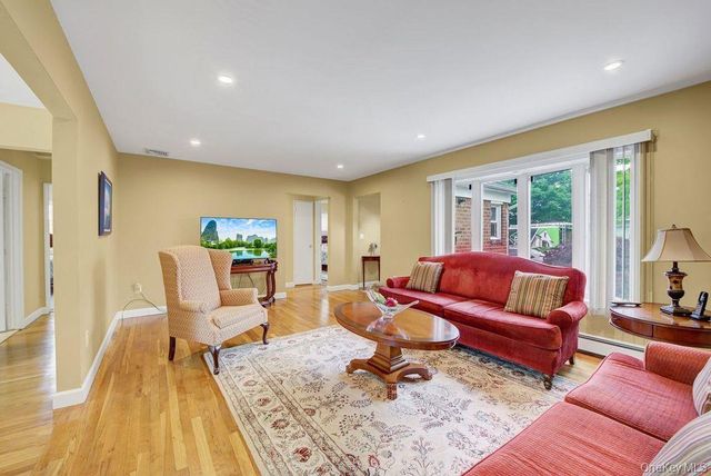 1662 Sherbourne Road, Valley Stream, NY 11580