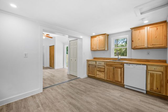 95 Shore Road 8, Truro, MA 02652