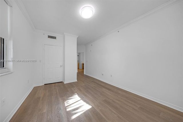 9172 Collins Ave 212, Surfside, FL 33154