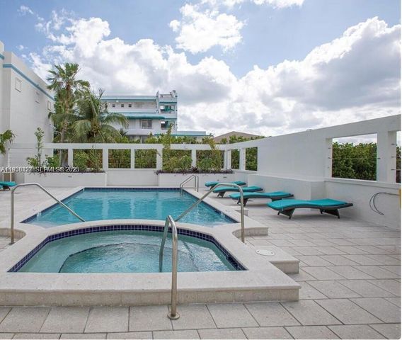 9172 Collins Ave 212, Surfside, FL 33154