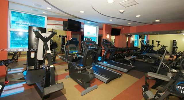 9172 Collins Ave 212, Surfside, FL 33154