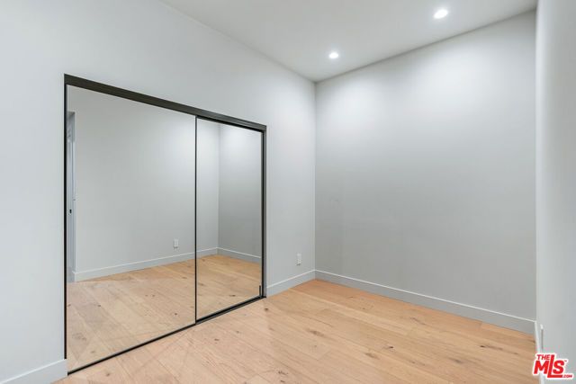 12320 MONTANA Avenue 108, Los Angeles, CA 90049