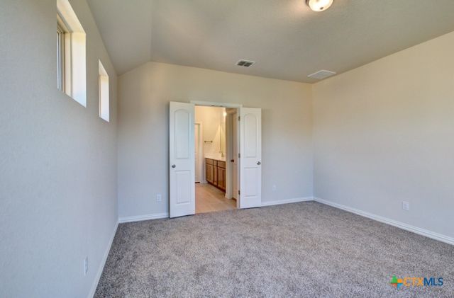 2133 Shepard Street, Seguin, TX 78155