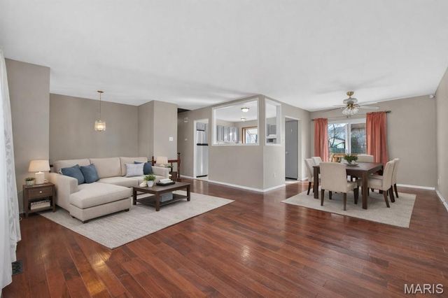 35 Deborah Drive, St Peters, MO 63376