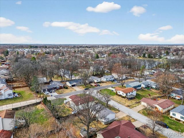 35 Deborah Drive, St Peters, MO 63376