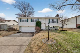 35 Deborah Drive, St Peters, MO 63376