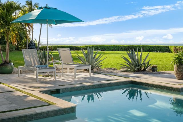 165 Bayview Drive, Lower Matecumbe, FL 33036