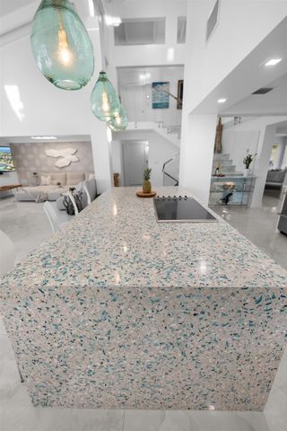 165 Bayview Drive, Lower Matecumbe, FL 33036