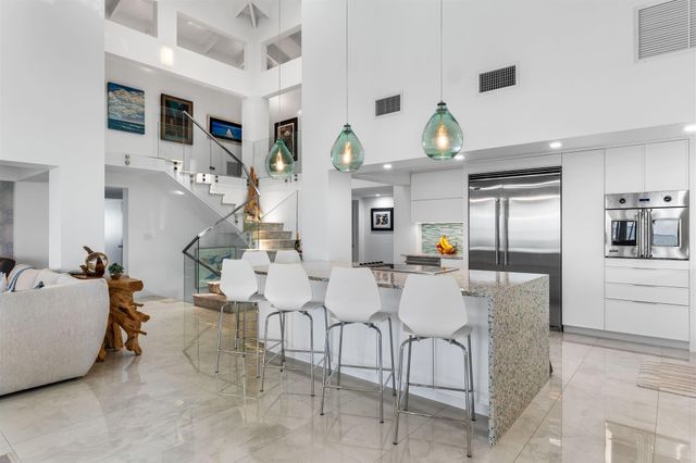 165 Bayview Drive, Lower Matecumbe, FL 33036