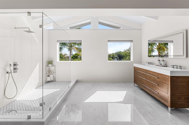 165 Bayview Drive, Lower Matecumbe, FL 33036