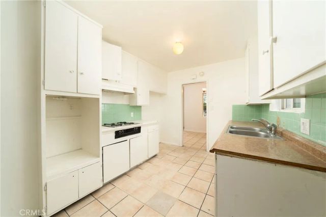 1644 W Wisteria, Santa Ana, CA 92703