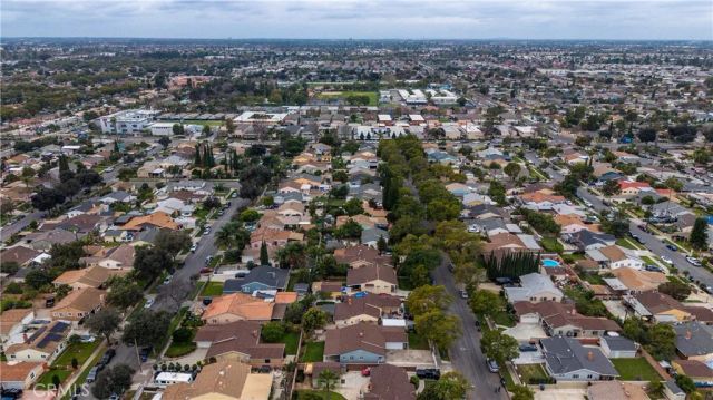 1644 W Wisteria, Santa Ana, CA 92703