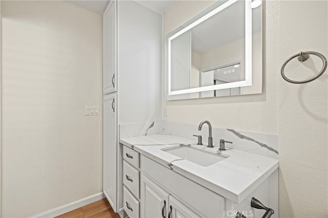 9833 Karmont, South Gate, CA 90280