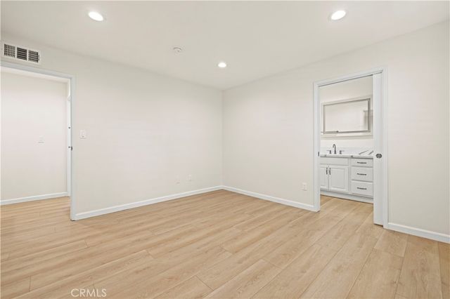 9833 Karmont, South Gate, CA 90280