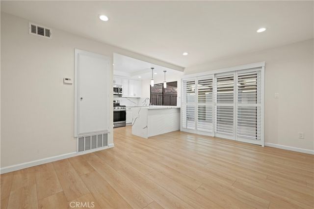 9833 Karmont, South Gate, CA 90280