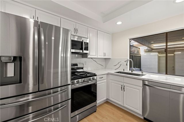 9833 Karmont, South Gate, CA 90280