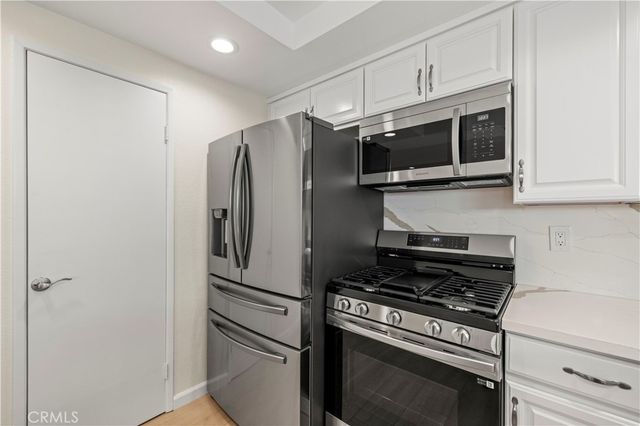 9833 Karmont, South Gate, CA 90280