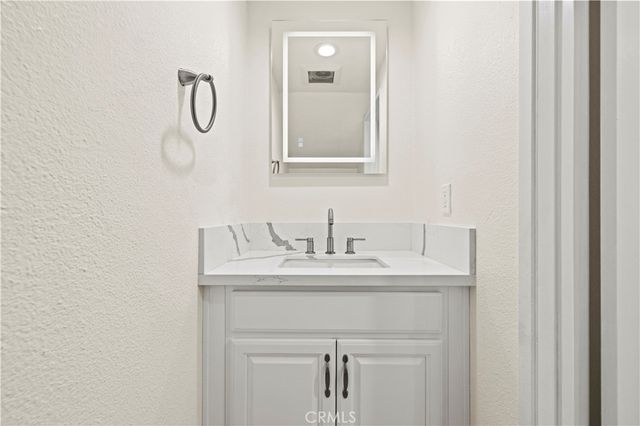 9833 Karmont, South Gate, CA 90280