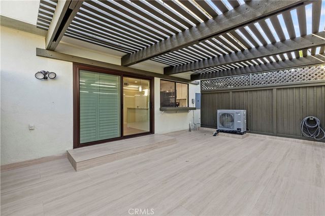 9833 Karmont, South Gate, CA 90280