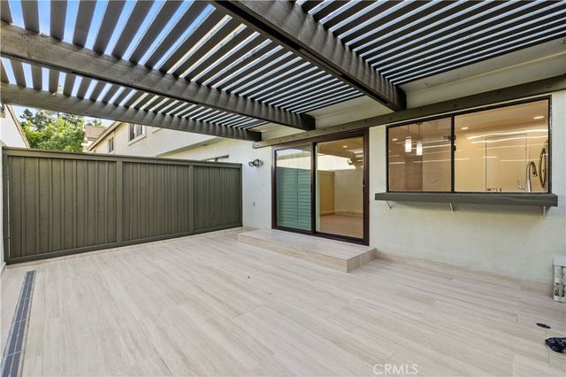 9833 Karmont, South Gate, CA 90280