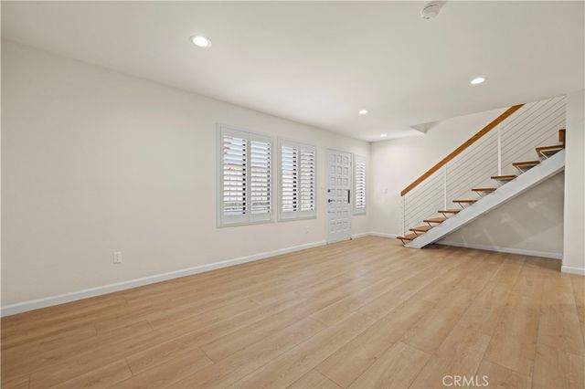 9833 Karmont, South Gate, CA 90280